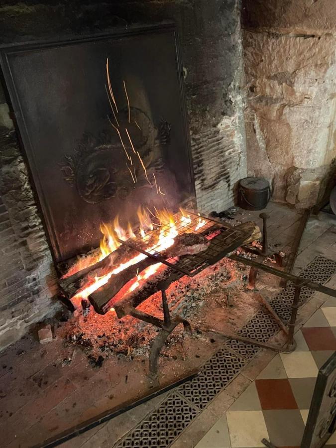Chateau De Valesne Sache Luaran gambar